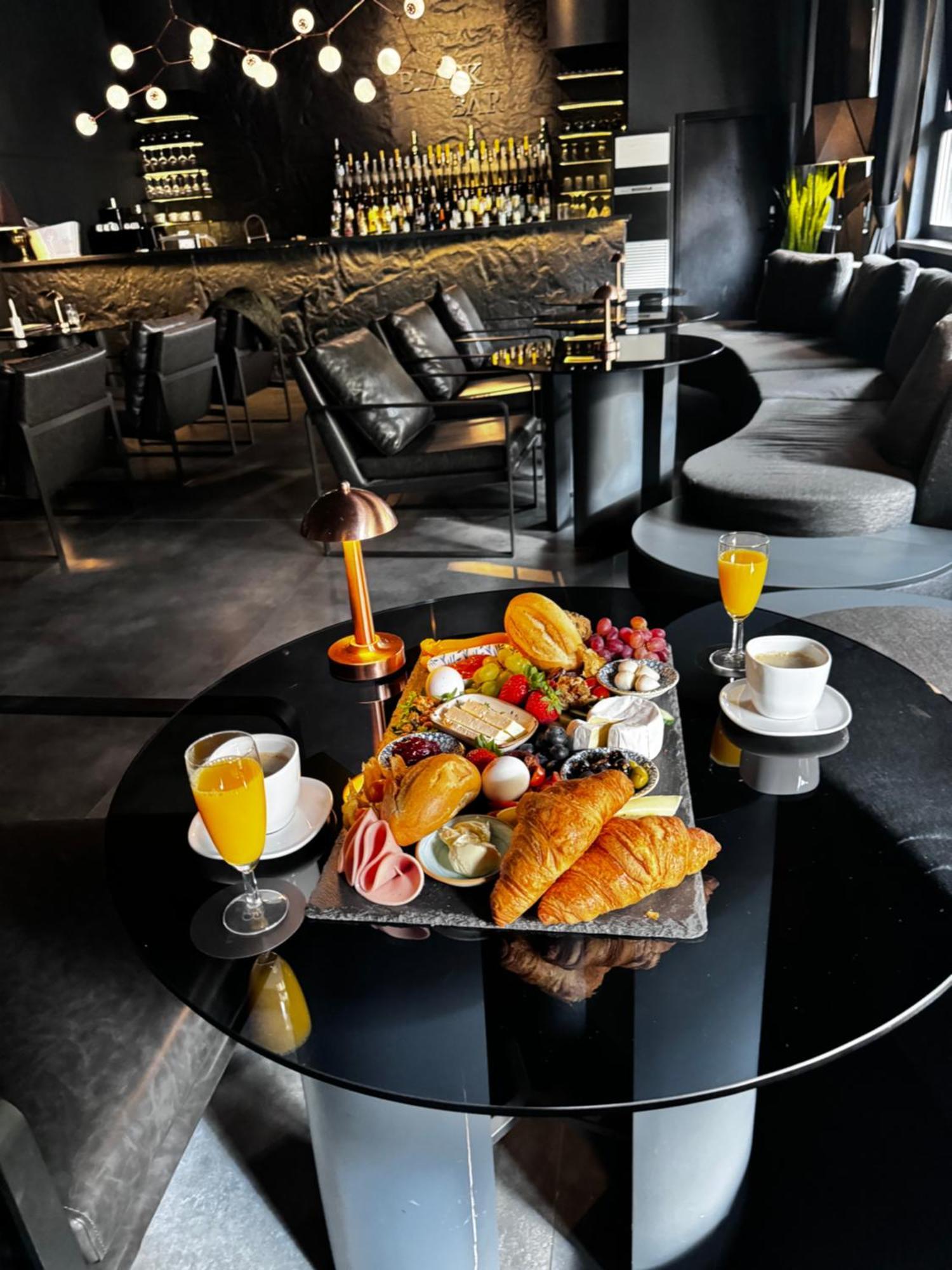 Black Hotels Koeln Zewnętrze zdjęcie